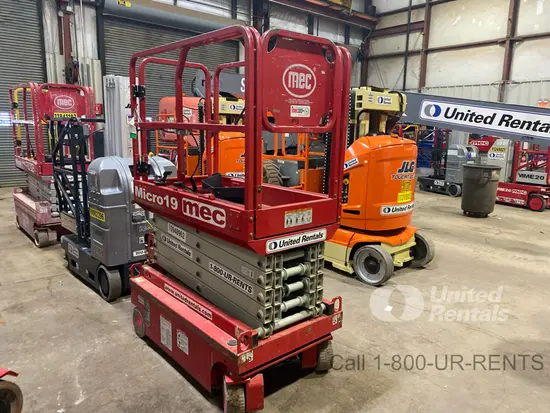 2019 MEC MICRO 19 Scissor Lift