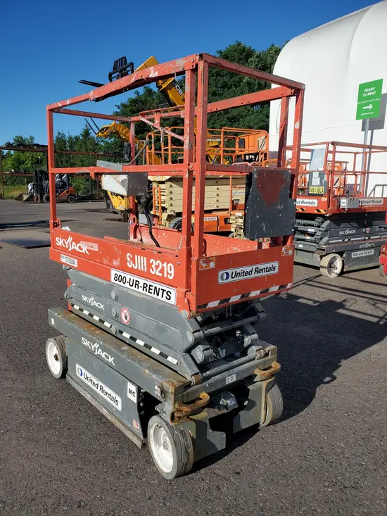 2018 Skyjack SJIII3219 Scissor Lift