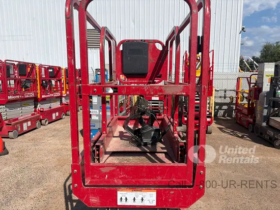 2019 MEC MICRO 19 Scissor Lift
