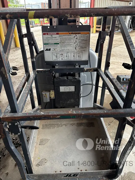 2017 JLG 20MVL Self-Propelled One-Person Lift