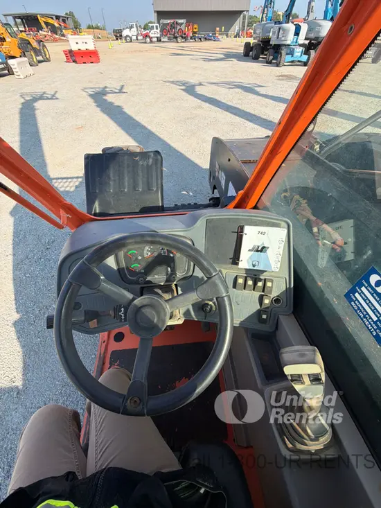 2017 JLG 742 Forklift