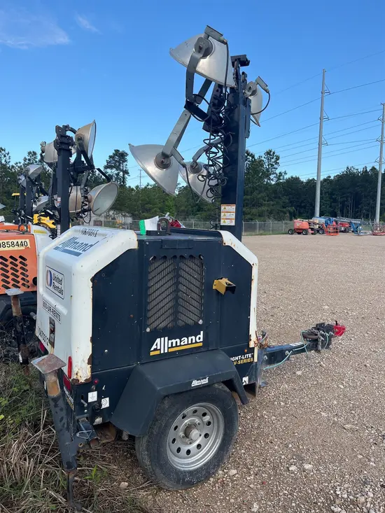 2017 Allmand NIGHT-LITE PRO Portable Light Tower