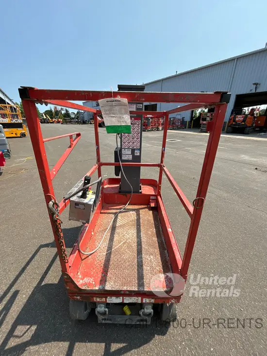 2018 Skyjack SJ12 Self-Propelled One-Person Lift