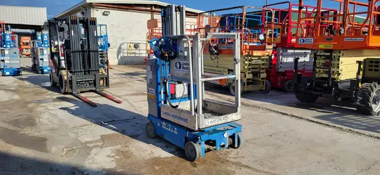 2016 Genie GR-20 Self-Propelled One-Person Lift