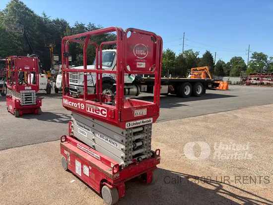 2019 MEC MICRO 19 Scissor Lift