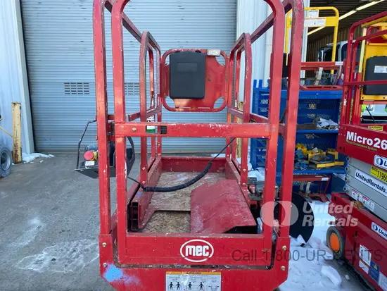 2019 MEC MICRO 19 Scissor Lift