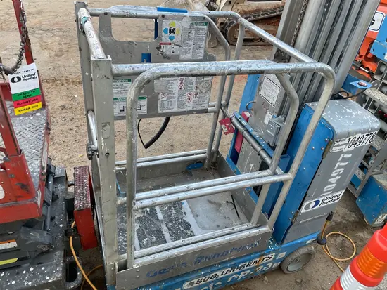 2016 Genie GR-20 Self-Propelled One-Person Lift