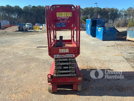 2019 MEC MICRO 19 Scissor Lift
