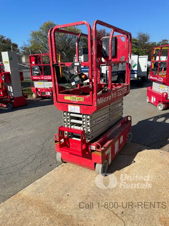 2019 MEC MICRO 19 Scissor Lift