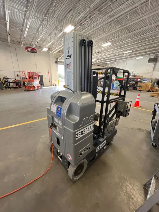 2019 JLG 20MVL Self-Propelled One-Person Lift