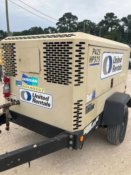 2018 Doosan P425/HP375WCUT4 Air Compressor