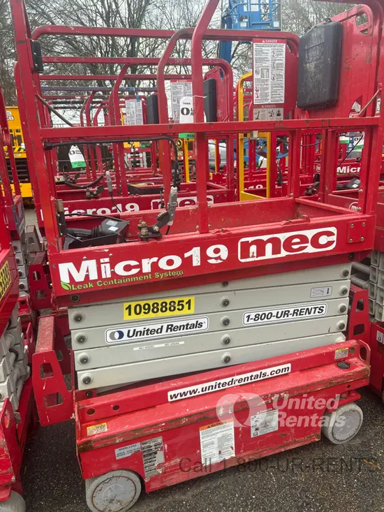 2019 MEC MICRO 19 Scissor Lift