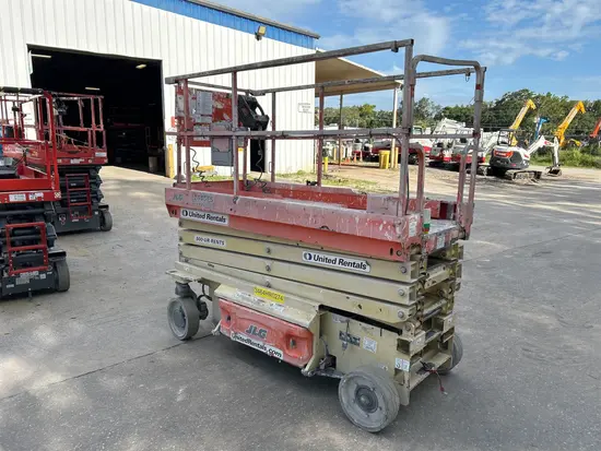 2016 JLG 2646ES Scissor Lift