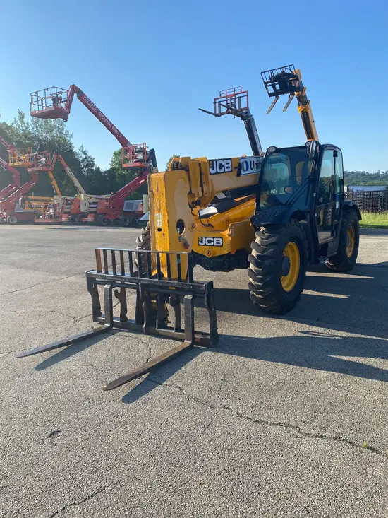 2018 JCB 509-42 Forklift