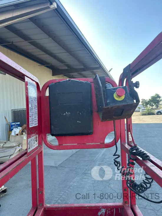 2018 MEC MICRO 19 Scissor Lift