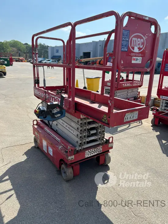2019 MEC MICRO 19 Scissor Lift