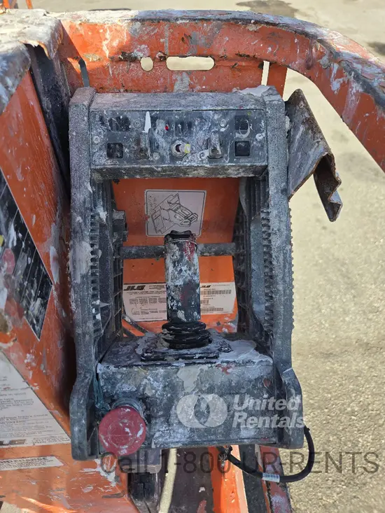 2017 JLG 1230ES Self-Propelled One-Person Lift