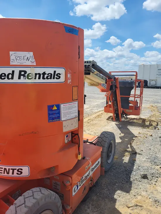 2018 JLG E300AJP Articulating Boom Lift