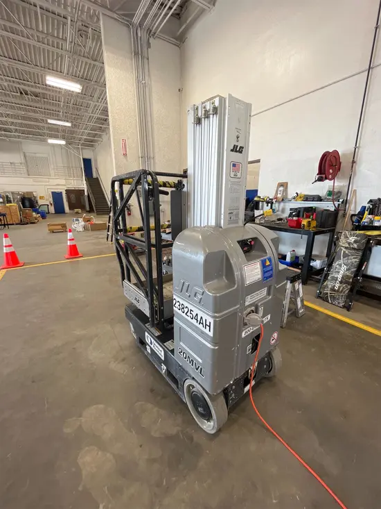 2019 JLG 20MVL Self-Propelled One-Person Lift