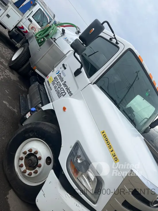 2019 HINO 268DCD4X2