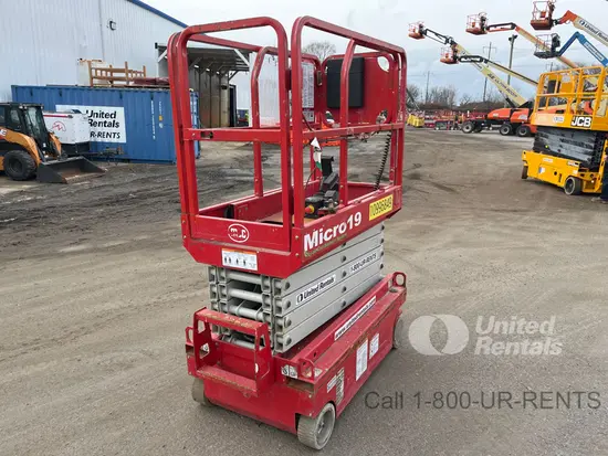 2019 MEC MICRO 19 Scissor Lift