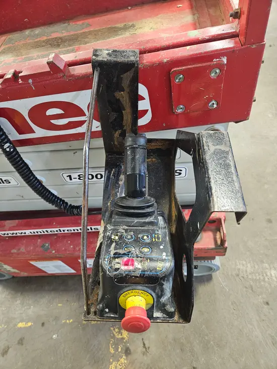 2018 MEC MICRO 19 Scissor Lift