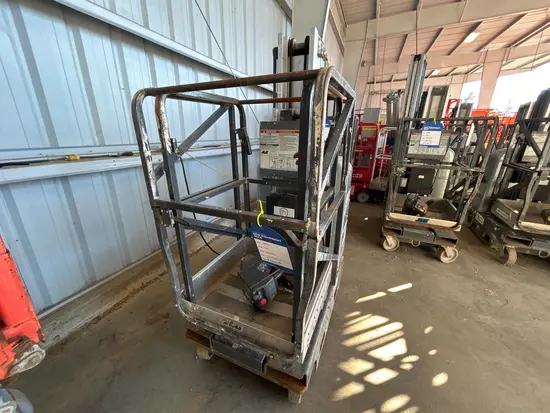 2016 JLG 20MVL Self-Propelled One-Person Lift