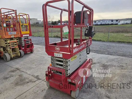 2018 MEC MICRO 19 Scissor Lift