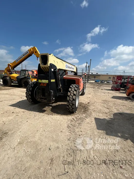 2016 JLG 642 Forklift