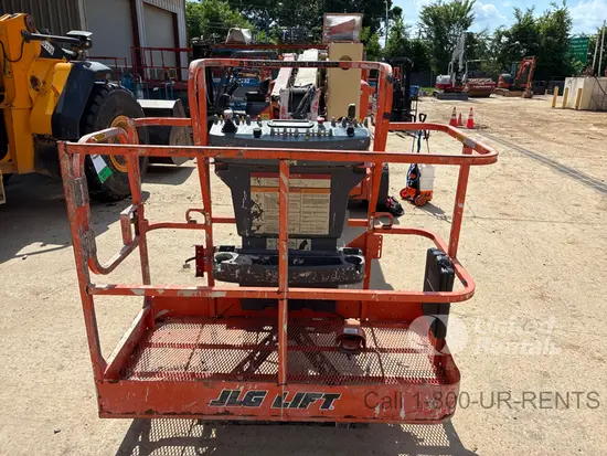 2017 JLG E450AJ Articulating Boom Lift