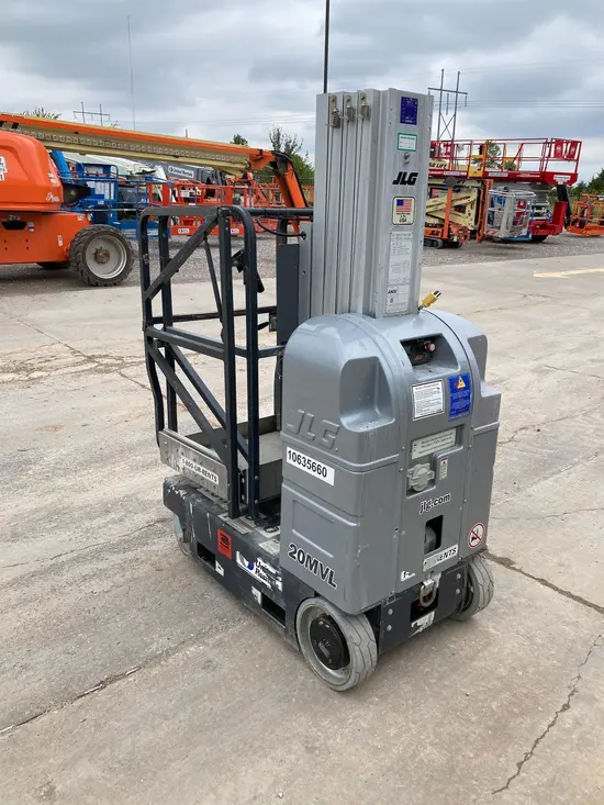 2017 JLG 20MVL Self-Propelled One-Person Lift