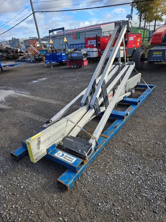 2016 EME 6600R-15 Crane