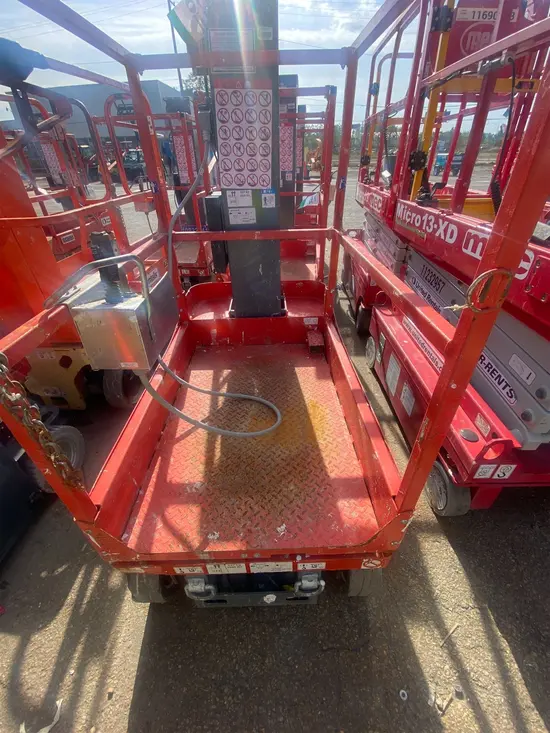 2018 Skyjack SJ12 Self-Propelled One-Person Lift
