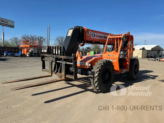 2018 SKYTRAK 8042 Forklift