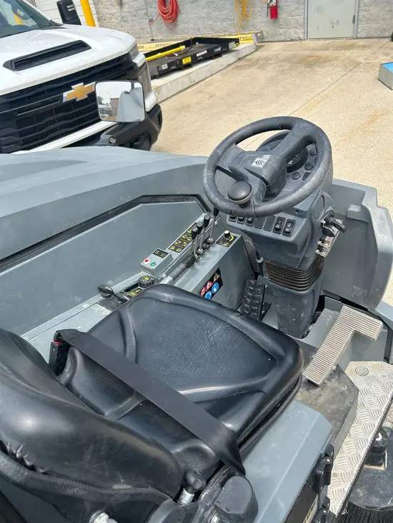 2022 KARCHER B 300 RI LPG Scrubber