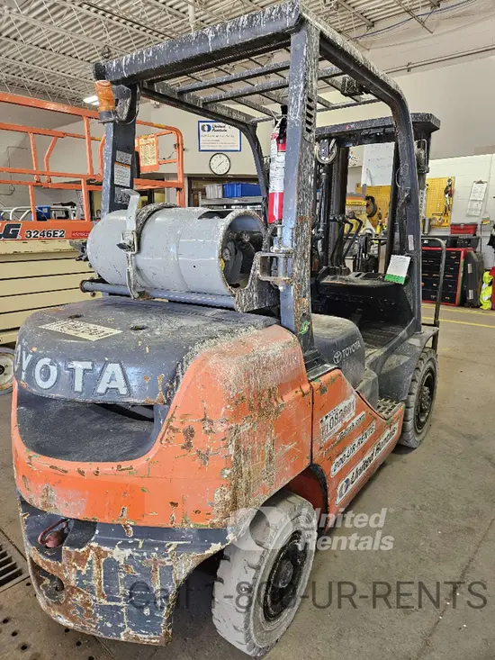 2020 Toyota 8FGU25 Warehouse Forklift