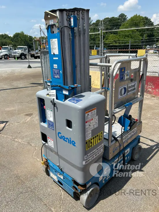 2017 Genie GR-20 Self-Propelled One-Person Lift