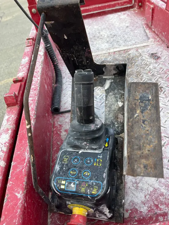 2018 MEC MICRO 19 Scissor Lift