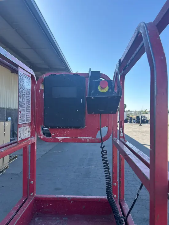 2019 MEC MICRO 19 Scissor Lift
