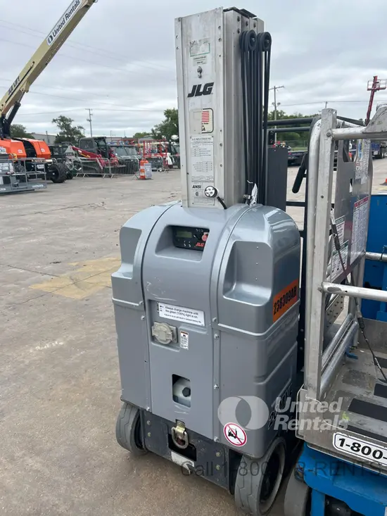 2019 JLG 20MVL Self-Propelled One-Person Lift