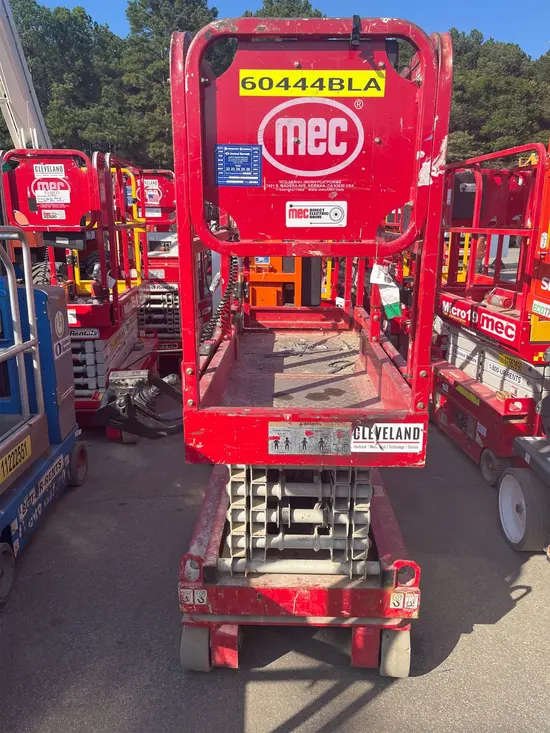 2018 MEC MICRO 19 Scissor Lift