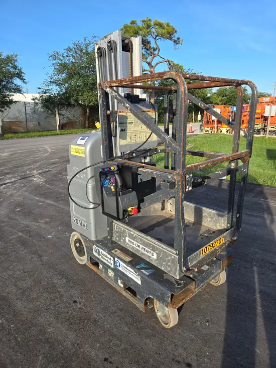 2018 JLG 20MVL Self-Propelled One-Person Lift