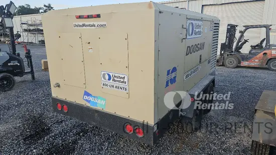2020 Doosan XP825/HP750WCU Air Compressor