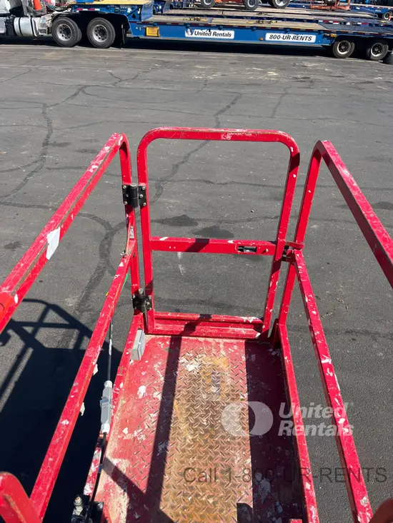 2018 MEC MICRO 19 Scissor Lift