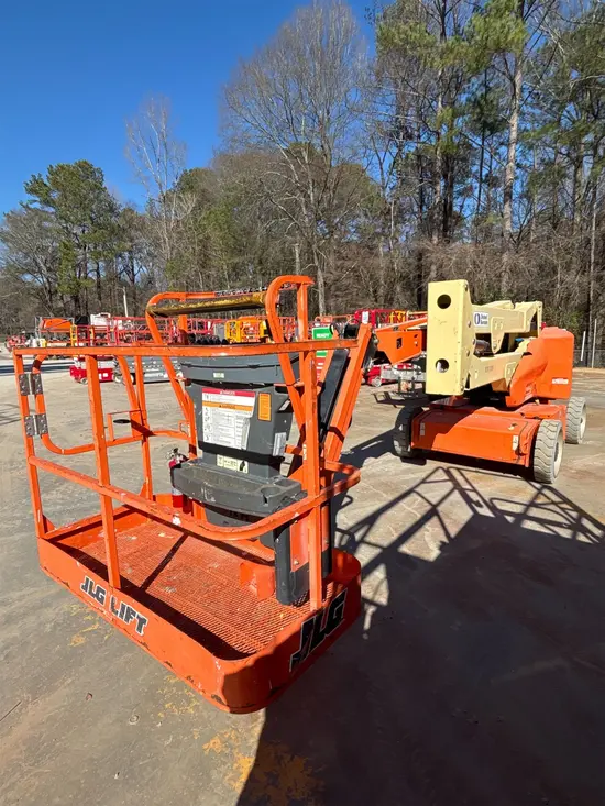 2018 JLG E450AJ Articulating Boom Lift
