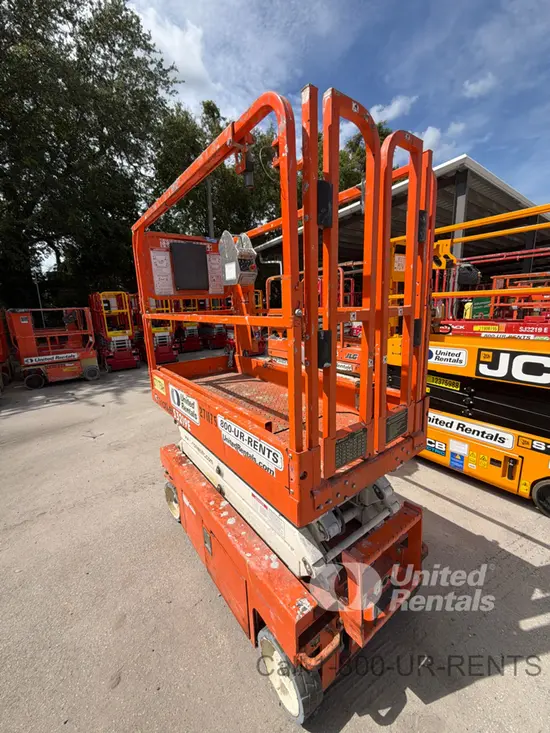 2021 Snorkel S3219E Scissor Lift