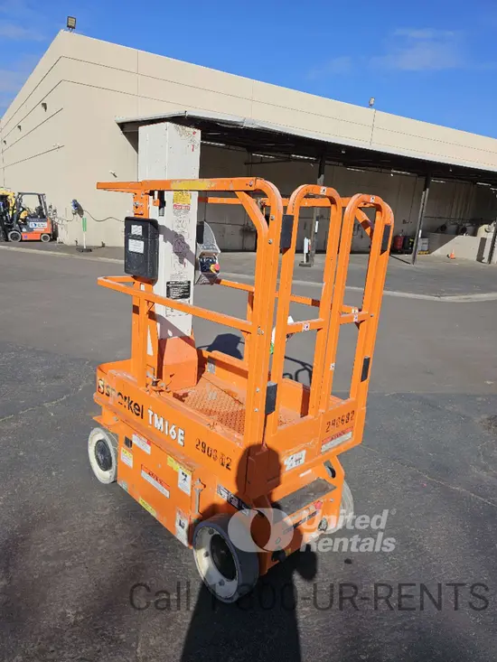 2022 Snorkel TM16E Self-Propelled One-Person Lift