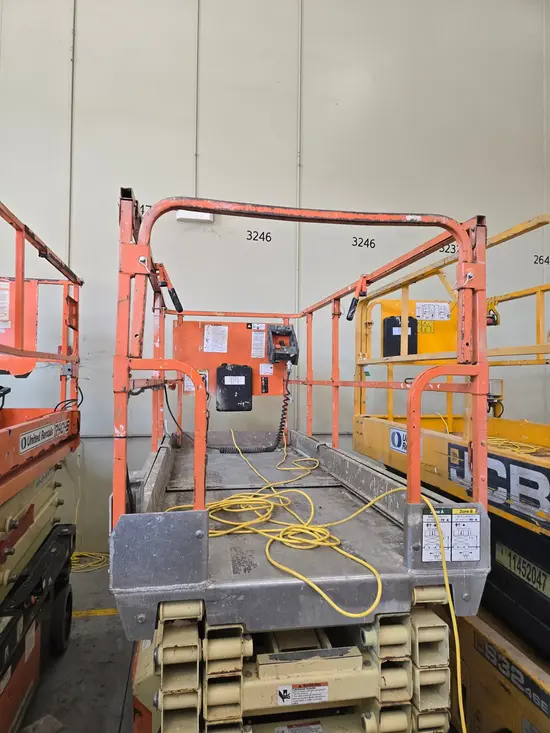 2015 JLG 3246ES Scissor Lift