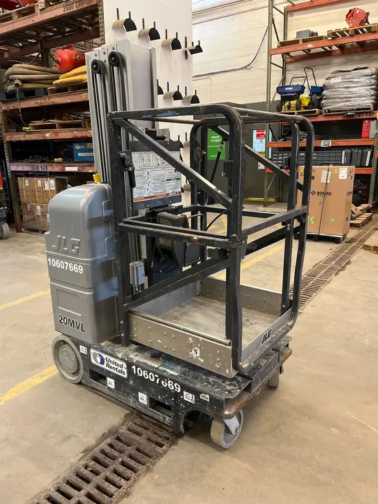 2017 JLG 20MVL Self-Propelled One-Person Lift