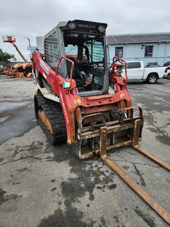 2019 Takeuchi TL10V2-CR Track Loader